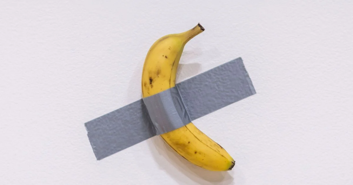 The scandalous banana worth 6 million euros has disappeared from the museum again — what is known (photo)