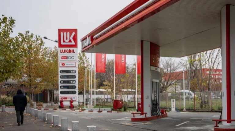Британія полегшила ліцензію для Lukoil International: дозволені платежі 5