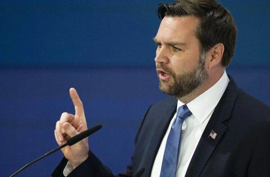 Наступник Трампа чи не він: Венс відповів на&hellip;