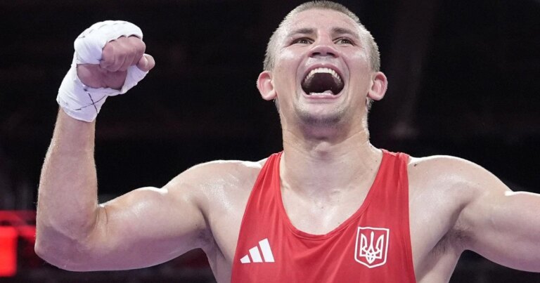 Чемпіон Олімпіади Хижняк нокаутував представника Франції та здобув другий тріумф на професійному рингу 7
