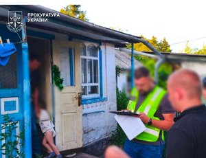 Злочин на Прикарпатті: мати-дияволиця хотіла продати власного сина за $20 тисяч 8