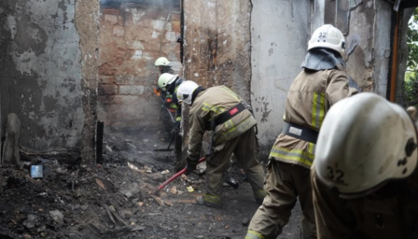Ворог завдав удару дронами по Одеській області. Внаслідок атаки загинула жінка, а також було пошкоджено газопровід.
