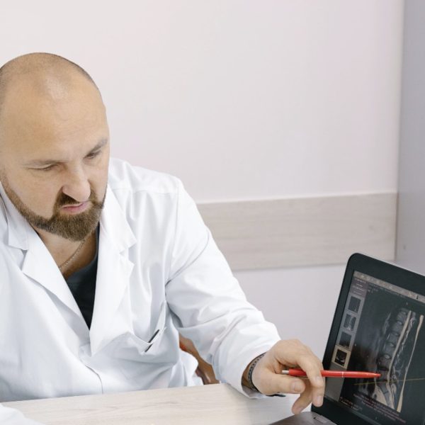 Ботулінотерапія від хронічного головного болю: коли варто вдатися до процедури