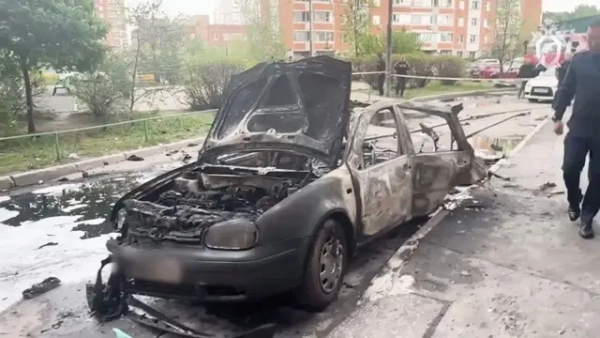 Автомобіль, у якому загинув російський генерал Ярослав Москалик, після вибуху в Московській області, 25 квітня 2025 року.