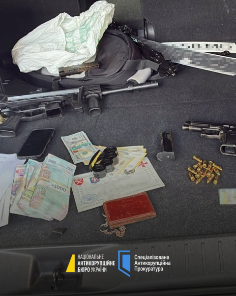 1 мільйон доларів, щоб уникнути видачі до Росії: НАБУ та САП висунули підозру особі, яка вимагала неправомірну вигоду 6 1 мільйон доларів, щоб уникнути видачі до Росії: НАБУ та САП висунули підозру особі, яка вимагала неправомірну вигоду 6