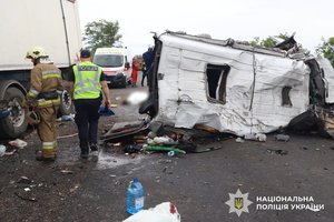 Неймовірна ДТП на Миколаївщині: водій спричинив трагедію з 12 жертвами 15