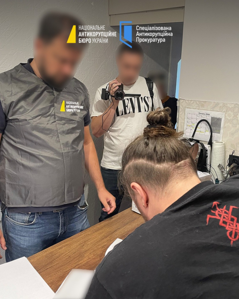 НАБУ виявило схему збагачення на понад 150 мільйонів гривень при закупівлях для Нацгвардії, вісьмом особам оголошено про підозру. 6