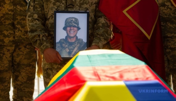У Києві відбулася церемонія прощання з литовським добровольцем Ігнасом Кайлюсом 16