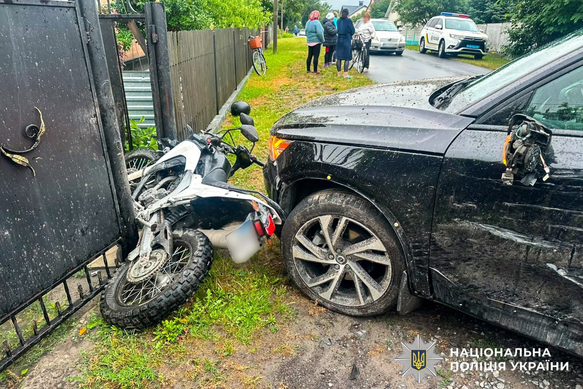 На Рівненщині в ДТП травмовано юного байкера: подробиці пригоди 2