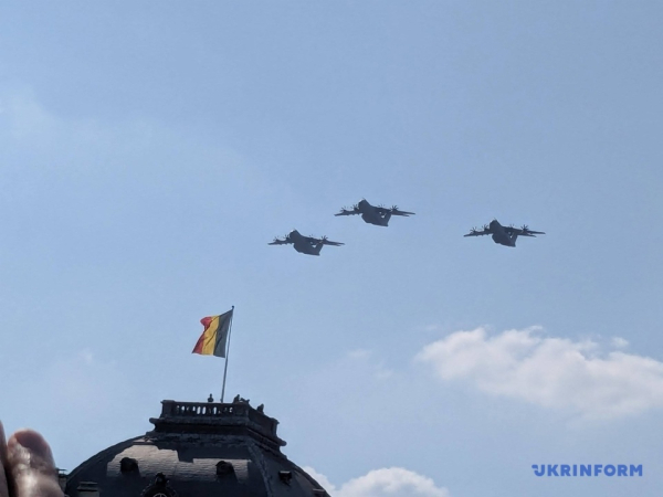 Українські захисники провели ходу на урочистостях у Брюсселі 15