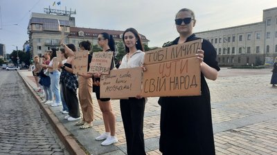 У Києві та регіонах сьомий день тривають протести проти відставки Федорова з посади міністра оборони