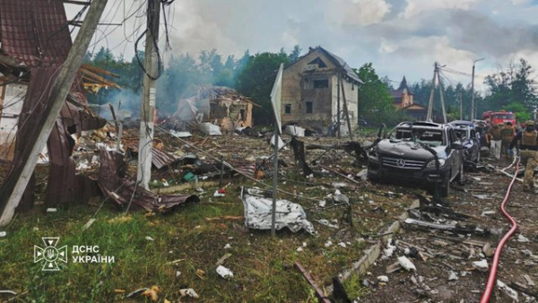 Шість осіб загинули, десятки отримали поранення на Київщині внаслідок ракетного удару РФ – Зеленський