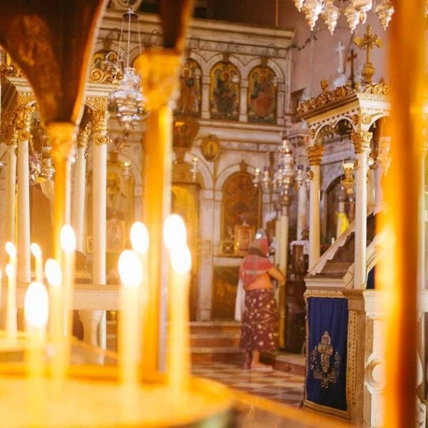 25 липня в Україні відзначають церковне свято в честь ікони Божої Матері “Страсна” та пам’ять мучеників Прокла та Іларія.