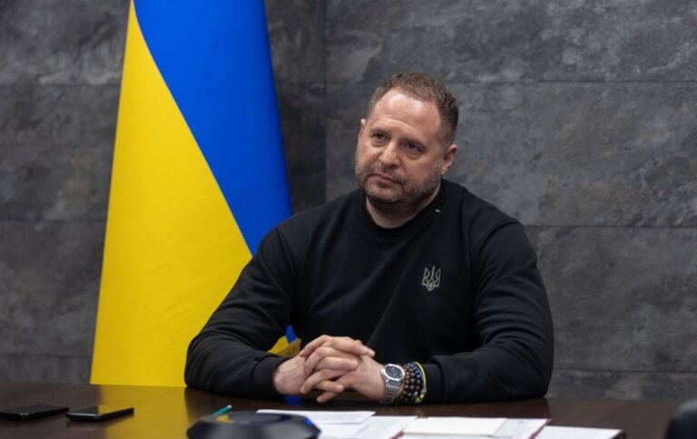 Андрій Єрмак та астрологиня: як не допустити призначення Федорова головою ОП 6