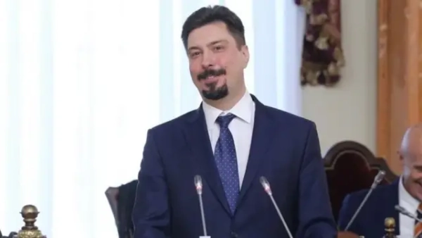Колишній голова Верховного суду Князєв засуджений до п'яти років позбавлення волі. Обставини справи 6 Всеволод Князєв у синьому піджаку з краваткою