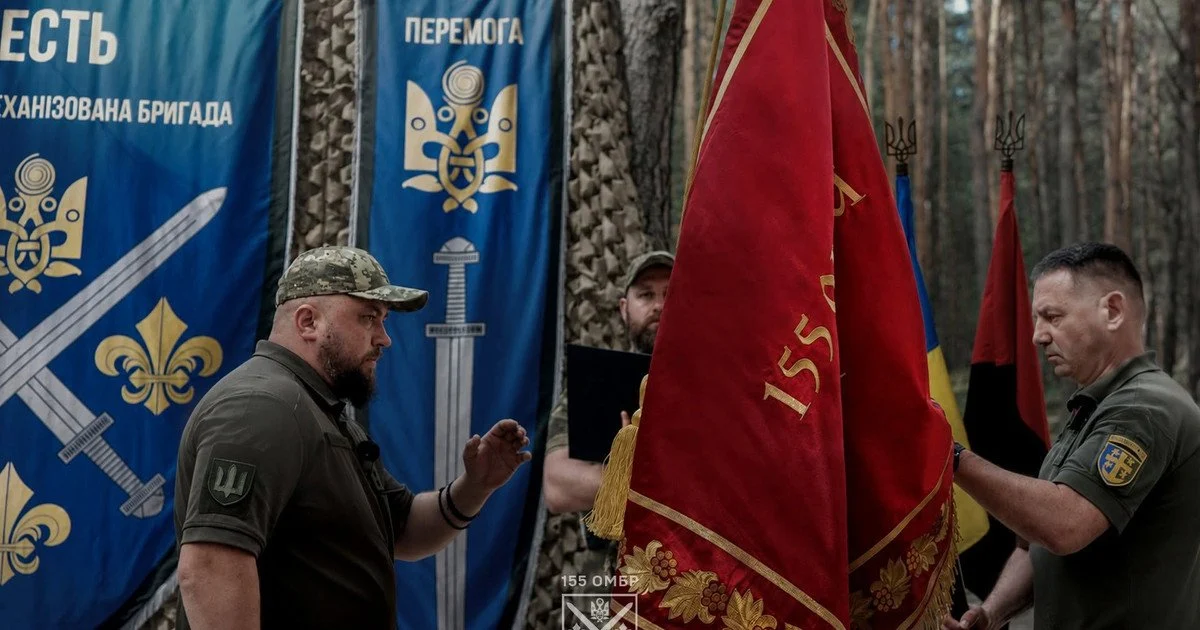 Андрій Крока (зліва)