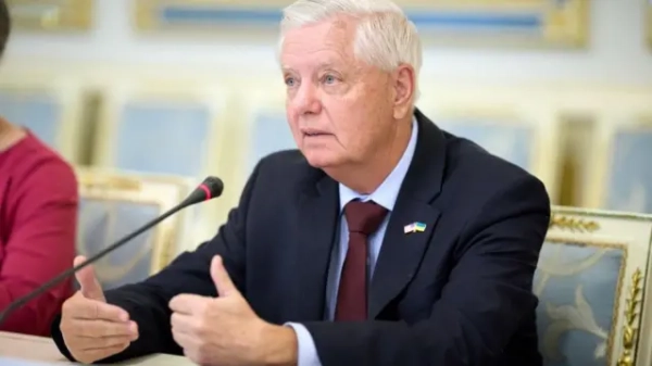 Ексклюзивні новини України 21 Як ворог Путіна став другом України: помер сенатор Ліндсі Грем,…