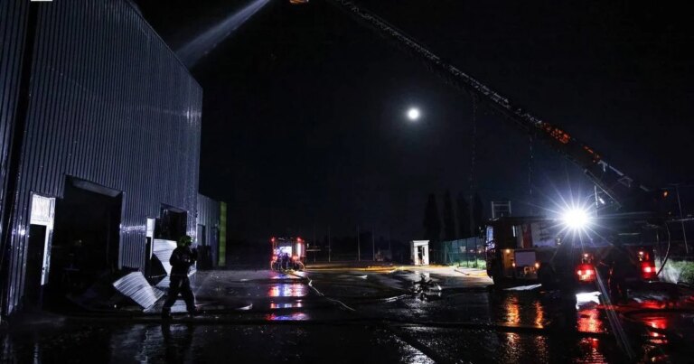 Прибуття вантажу "Новою поштою", спалахи, загибла особа: масована атака РФ на Полтавщину, початкова інформація 5
