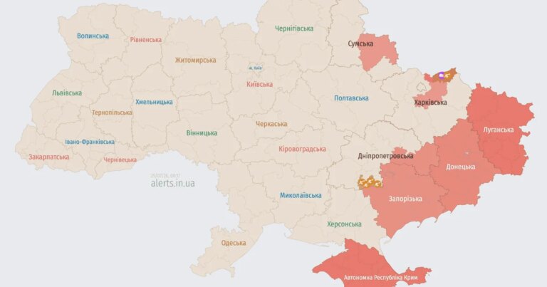 Ворог атакує Україну дронами-камікадзе: напрямок руху 2