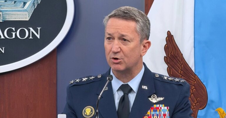 Яку перемогу у війні підтримують США — України чи Росії: відповідь голови Об’єднаного комітету начальників штабів 5