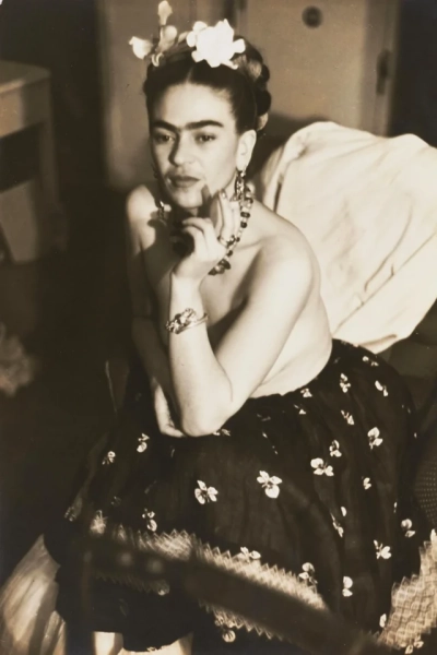 Фріда Кало на фото 1938 року. 