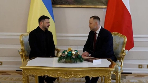 Фото Зеленського і Навроцького за столом переговорів