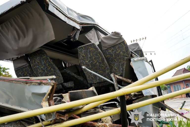 Жахлива аварія на Рівненщині: поліція розкрила деталі смертельної ДТП на залізничному переїзді 31