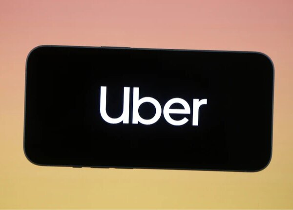 Uber припиняє послуги доставки їжі в Європі.