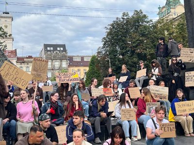В Україні тривають протести проти відставки Федорова. День шостий