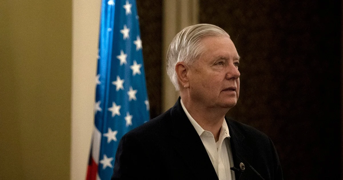 Ліндсі Грем Ліндсі Грем