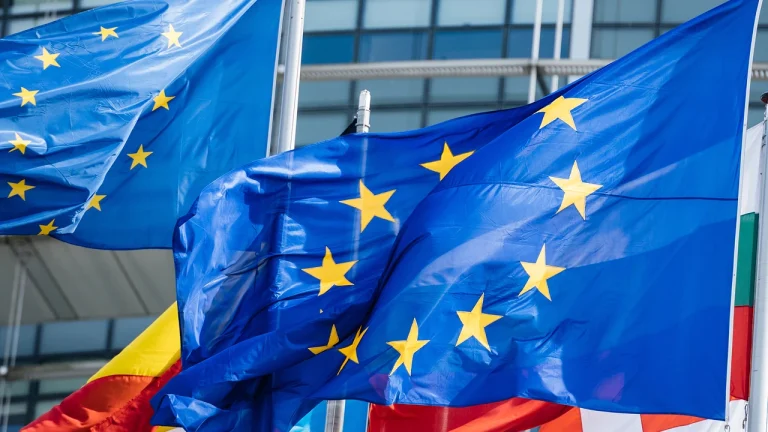 ЄС інвестує 30 мільярдів євро: як це змінить майбутнє штучного інтелекту 3