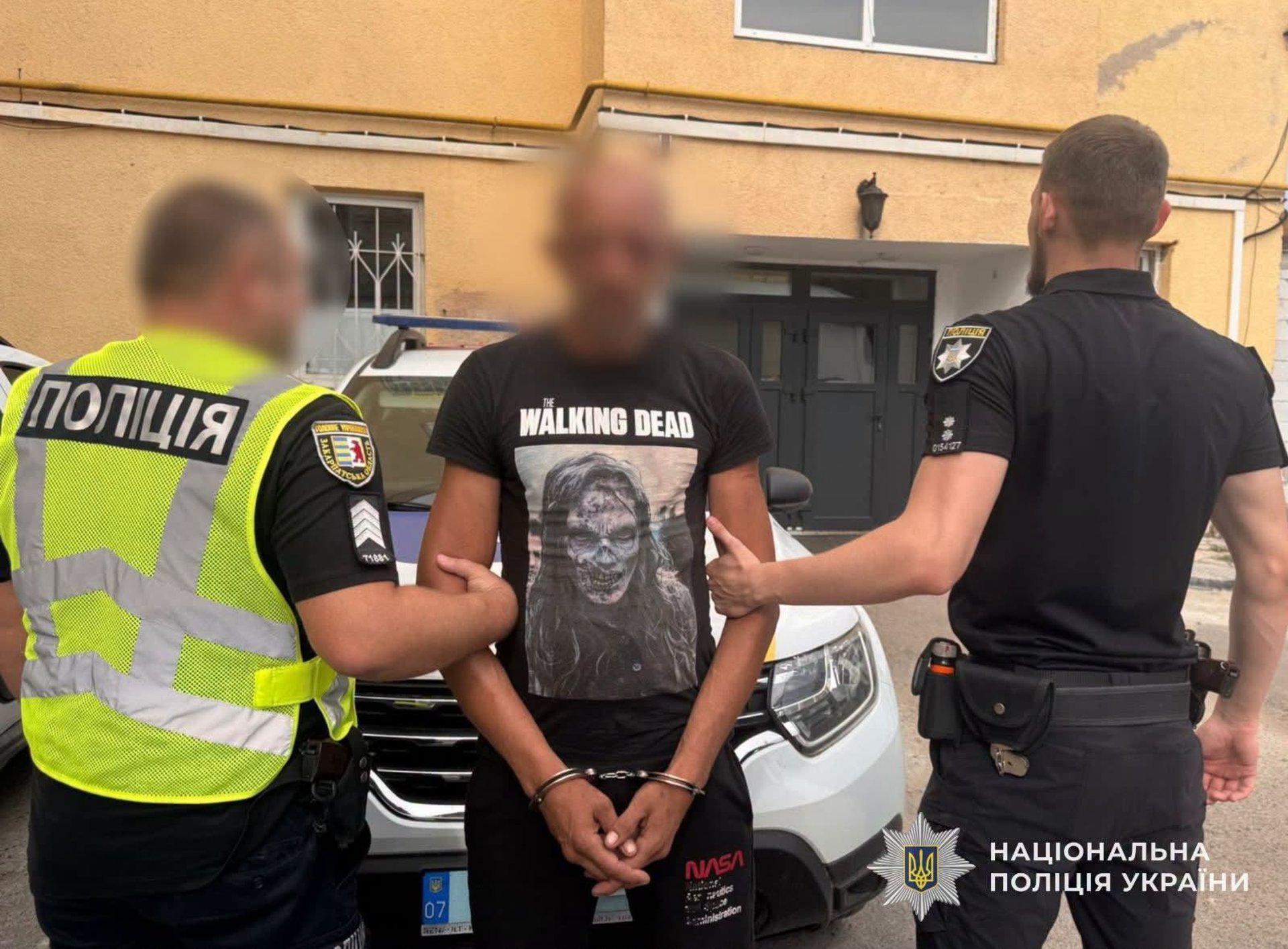 На Закарпатті трагедія: чоловік сокирою позбавив життя товариша 2