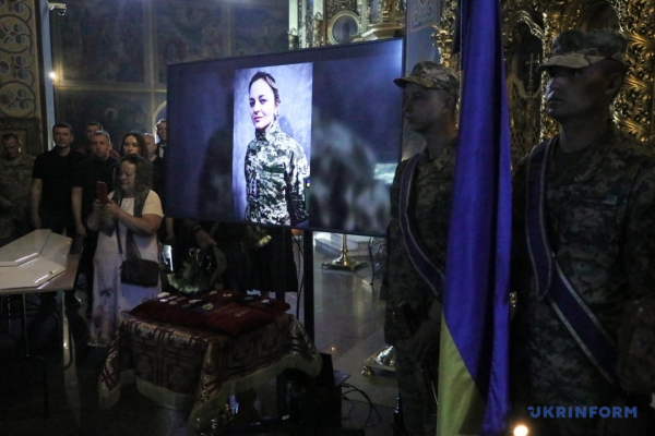 Пам’яті Валентини Савицької. «Мені важливо, аби всі усвідомлювали, якою була моя Валя» 14 Пам’яті Валентини Савицької. «Мені важливо, аби всі усвідомлювали, якою була моя Валя» 14