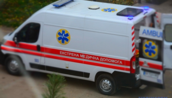 Російські війська скинули сім керованих авіабомб на Суми, внаслідок чого троє осіб отримали поранення. 8 Російські війська скинули сім керованих авіабомб на Суми, внаслідок чого троє осіб отримали поранення. 9