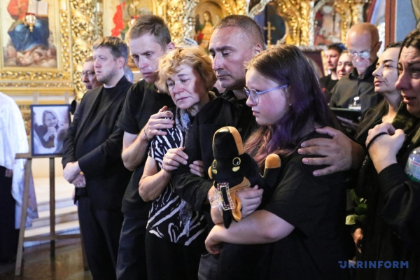 Пам’яті Валентини Савицької. «Мені важливо, аби всі усвідомлювали, якою була моя Валя» 13 Пам’яті Валентини Савицької. «Мені важливо, аби всі усвідомлювали, якою була моя Валя» 13