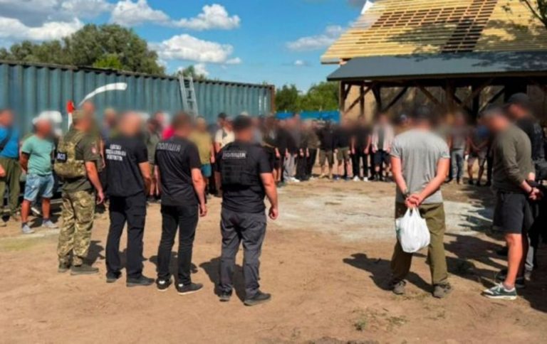 Будинок для командира: Як на Одещині військові звели оселю за кілька днів 8 Будинок для командира: Як на Одещині військові звели оселю за кілька днів 8