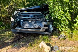 На Рівненщині три автівки зіткнулися: страшна ДТП та її наслідки 8