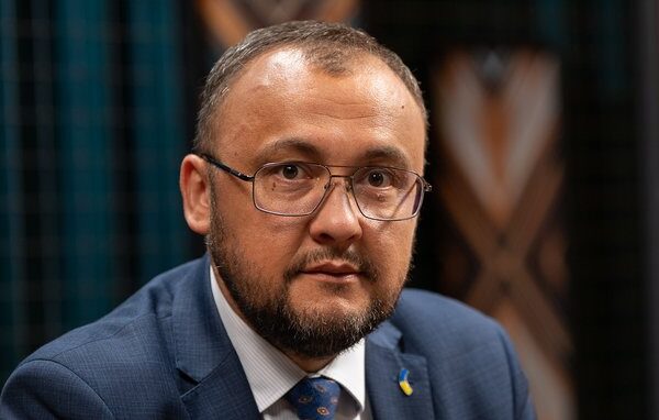 «Уявіть, якби до нас прибуло стільки ж поляків, скільки українців до Польщі» — бесіда з послом України Василем Боднаром