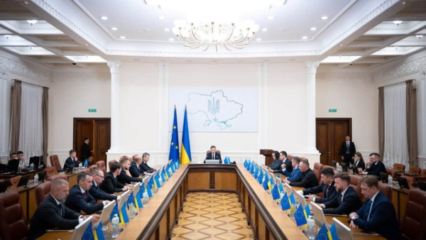 Уряд подав до Верховної Ради законопроєкт, спрямований на покращення механізмів проведення аукціонів та управління угодами про розподіл продукції у сфері видобутку корисних копалин.