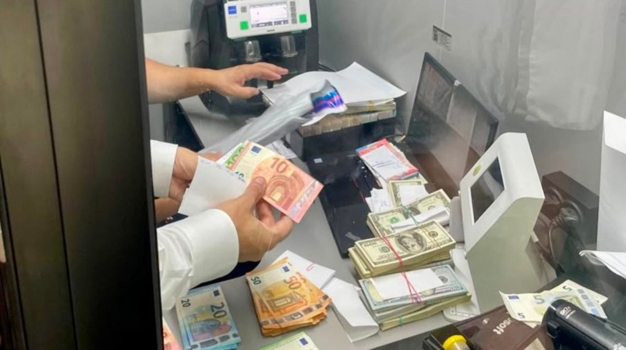 У Києві виявлено підпільні пункти обміну валют 2
