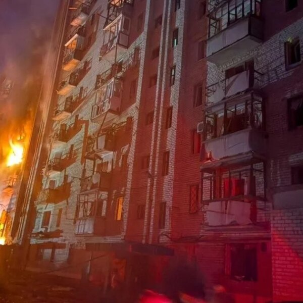 Російський удар по Краматорську: будинок зруйновано, є жертви та численні поранені — актуальна інформація
