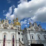 В Києві пройшла урочиста церемонія за участю держави та церкви, присвячена 975-річчю Києво-Печерської лаври. 30 В Києві пройшла урочиста церемонія за участю держави та церкви, присвячена 975-річчю Києво-Печерської лаври. 26