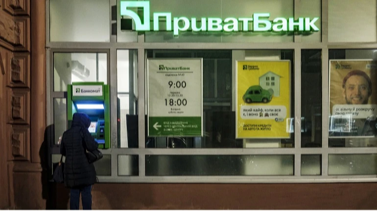 Приватбанк відновив надання послуг, повернення коштів – до 24 годин після збою 2