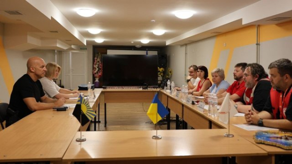 Голова Донецької обласної військової адміністрації оголосив про встановлення 21 мобільного укриття за підтримки УВКБ ООН.