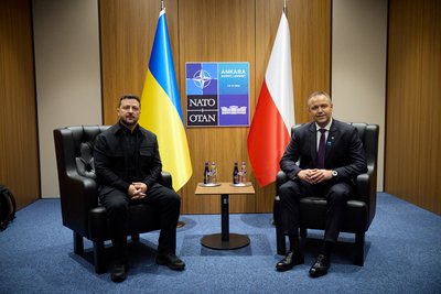 Президент України Володимир Зеленський та президент Польщі Анджей Дуда під час зустрічі на саміті лідерів НАТО в Анкарі, Туреччина, 8 липня 2026 року