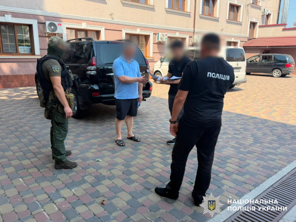 Керівника Мукачівського районного територіального центру комплектування та соціальної підтримки та його колишнього заступника заарештували без можливості внесення застави. 2