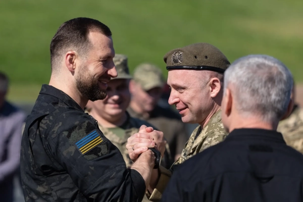 «Новий очільник оборонного відомства прагне здобути перемогу — і має план, як досягти цієї мети»: The National Interest про Євгена Хмару 7