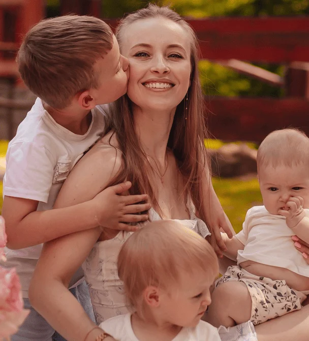 Анна Сагайдачна з дітьми / © instagram.com/annasagaidachnaya