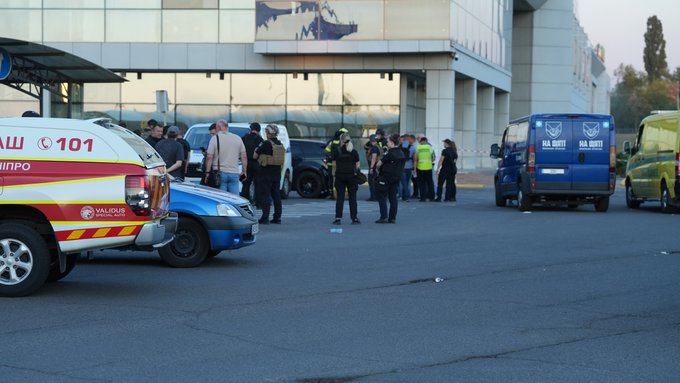 Директору супермаркету в ТРЦ Кривого Рогу, який постраждав від російського удару, повідомлено про підозру. 2