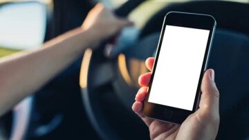 ТОП-5 недорогих смартфонів до 12 000 гривень: iPhone 13, Poco X7 Pro та три інші моделі 7 Бюджетні смартфони з яскравими екранами 2026